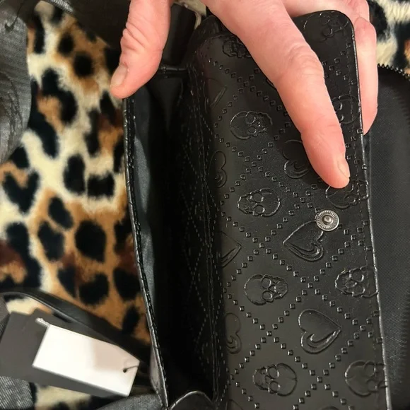 Ed Hardy Black and Red Embossed Crossbody Bag - Picture 4 of 5